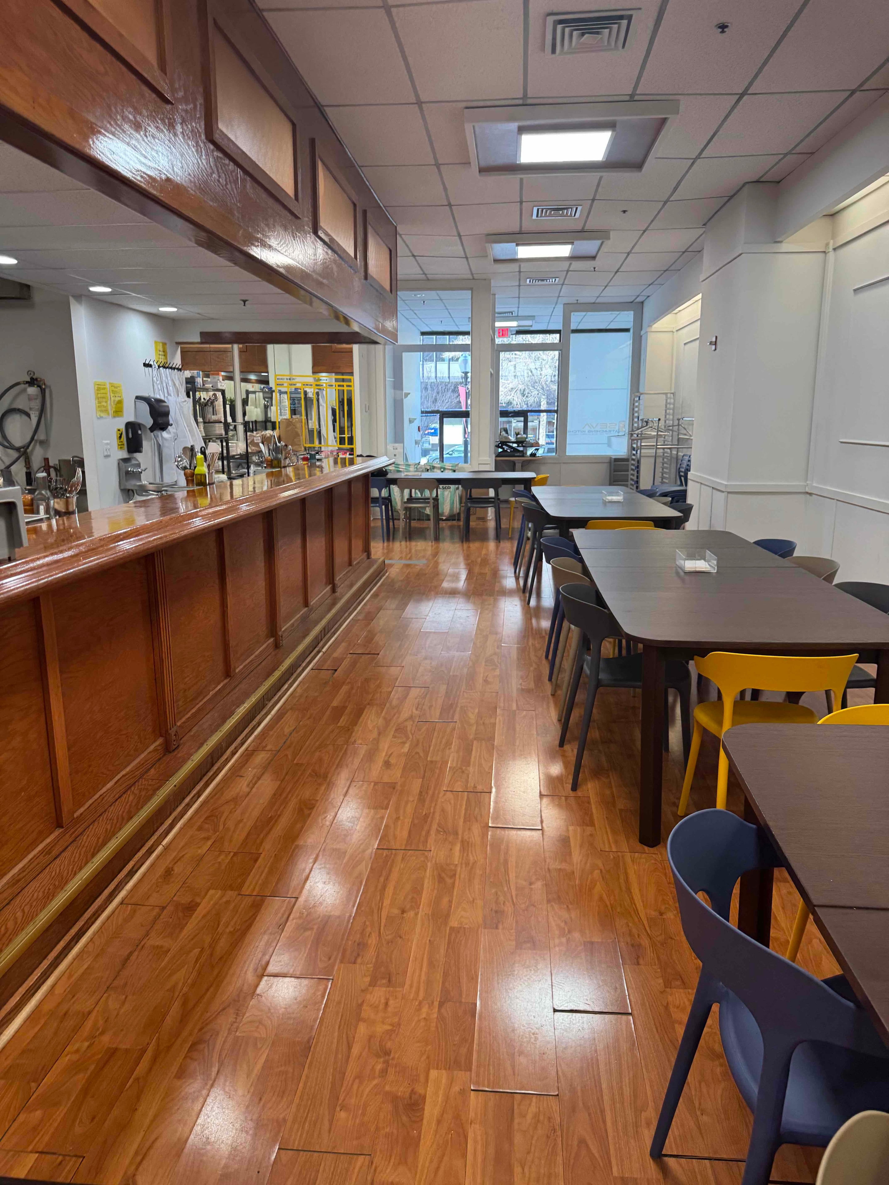 Cool Georgetown kitchen and dining space